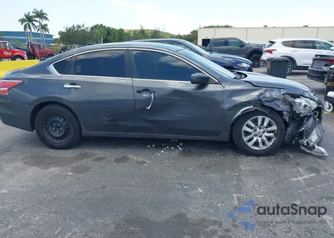 2013 Nissan Altima 2.5 S z USA, uszkodzony, nr VIN 1N4AL3APXDN467367